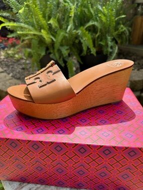 Tory Burch Tan Leather Logo Wedge Slide